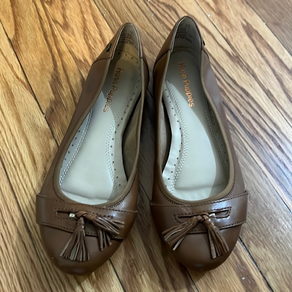 Hush Puppies Brown Flats Size 6.5 NWOT